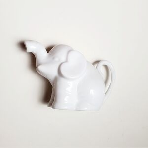 Two's Company Mini Porcelain Elephant Creamer